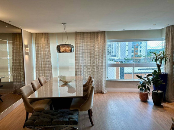 Imagem Apartamento com 3 Quartos à Venda, 121 m² em Centro - Balneário Camboriú Imagem Apartamento com 3 Quartos à Venda, 121 m² em Centro - Balneário Camboriú