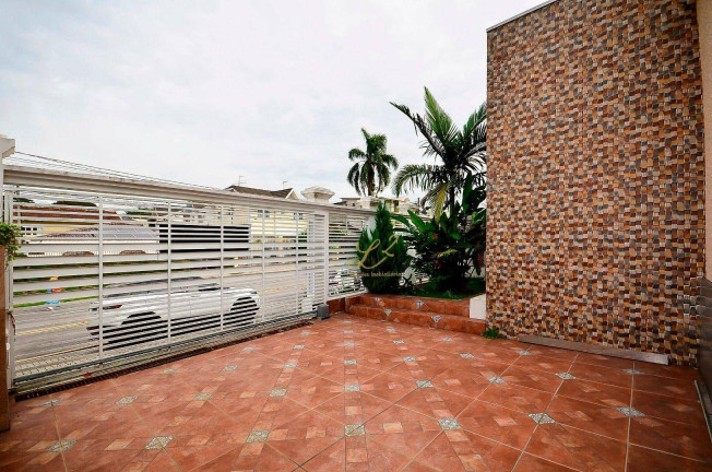 Imagem Casa com 6 Quartos à Venda, 450 m² em Bacacheri - Curitiba