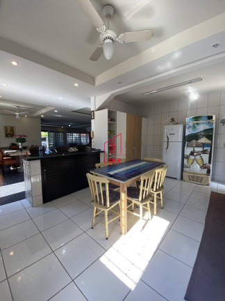 Imagem Casa com 5 Quartos à Venda, 351 m² em Cohapar - Guaratuba