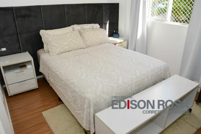Imagem Apartamento com 2 Quartos à Venda, 68 m² em Coqueiros - Florianópolis