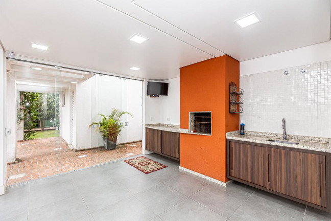 Imagem Casa com 3 Quartos à Venda, 236 m² em Santa Quitéria - Curitiba