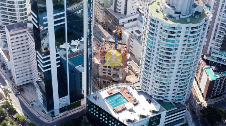 Imagem Apartamento com 4 Quartos à Venda, 211 m² em Pioneiros - Balneário Camboriú Imagem Apartamento com 4 Quartos à Venda, 211 m² em Pioneiros - Balneário Camboriú