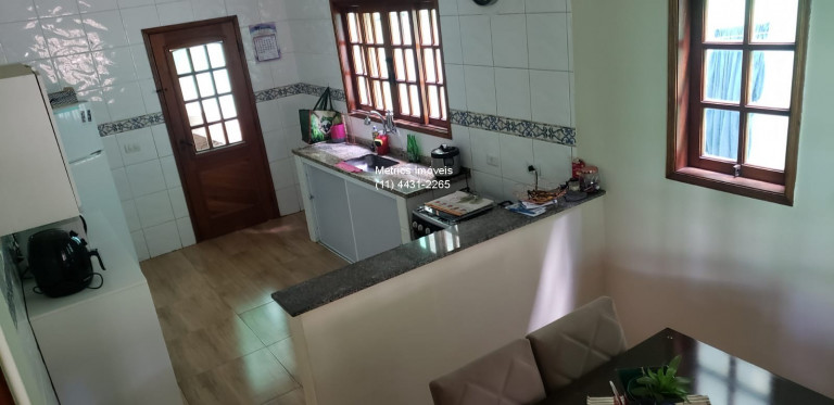 Sobrado com 4 Quartos à Venda,  em água Doce - Jundiaí