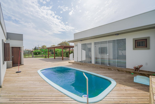 Imagem Casa com 3 Quartos à Venda, 119 m² em Balneário São Pedro - Arroio Do Sal Imagem Casa com 3 Quartos à Venda, 119 m² em Balneário São Pedro - Arroio Do Sal