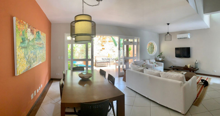 Imagem Casa com 4 Quartos à Venda, 170 m² em Camburi - São Sebastião Imagem Casa com 4 Quartos à Venda, 170 m² em Camburi - São Sebastião