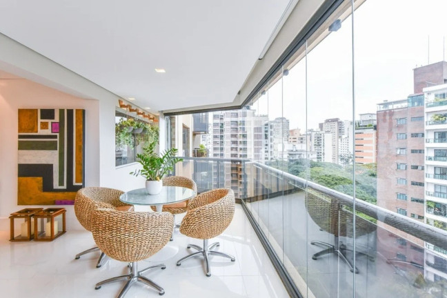 Imagem Imóvel com 3 Quartos à Venda, 250 m² em Vila Nova Conceição - São Paulo Imagem Imóvel com 3 Quartos à Venda, 250 m² em Vila Nova Conceição - São Paulo