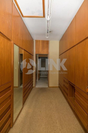 Imagem Casa com 3 Quartos à Venda, 388 m² em Auxiliadora - Porto Alegre Imagem Casa com 3 Quartos à Venda, 388 m² em Auxiliadora - Porto Alegre