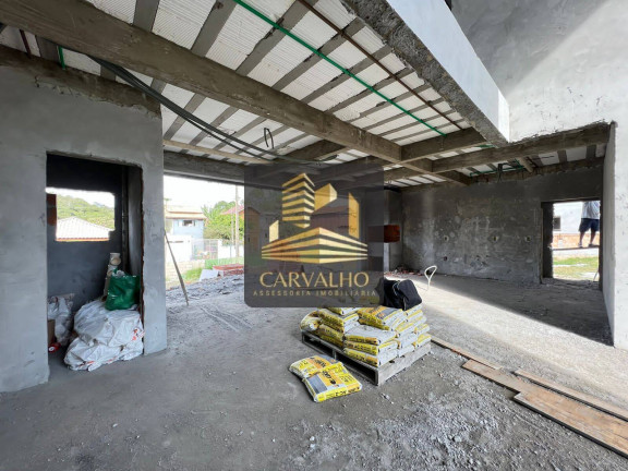 Imagem Casa com 3 Quartos à Venda, 233 m² em São João Do Rio Vermelho - Florianópolis Imagem Casa com 3 Quartos à Venda, 233 m² em São João Do Rio Vermelho - Florianópolis