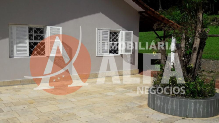 Imóvel com 3 Quartos à Venda, 2.000 m² em Jardim Santa Paula - Cotia