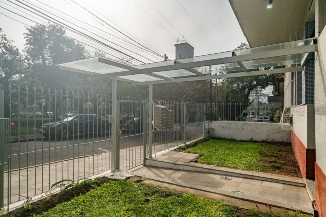 Imagem Imóvel com 1 Quarto à Venda, 48 m² em Passo Da Areia - Porto Alegre Imagem Imóvel com 1 Quarto à Venda, 48 m² em Passo Da Areia - Porto Alegre