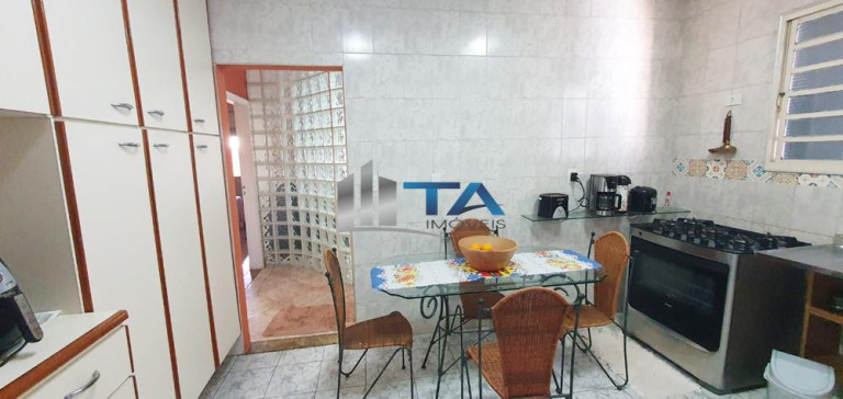 Imagem Casa com 4 Quartos à Venda, 220 m² em Jardim Aurélia - Campinas