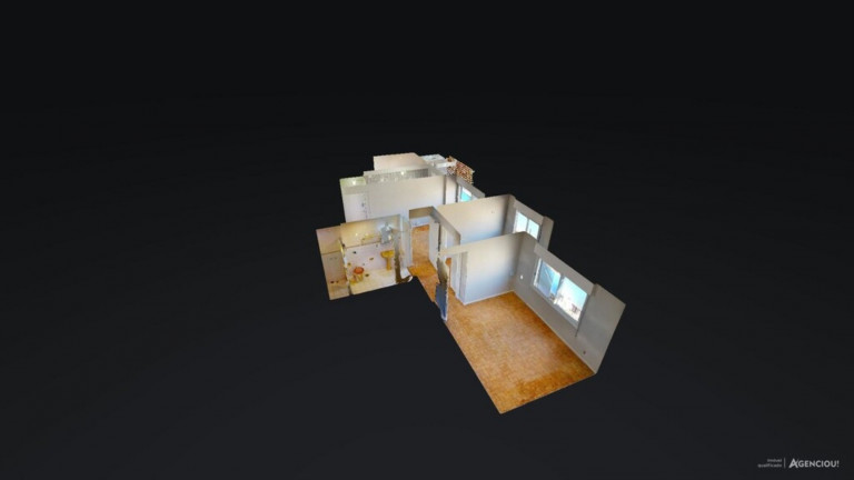 Imagem Imóvel com 2 Quartos à Venda, 74 m² em Menino Deus - Porto Alegre Imagem Imóvel com 2 Quartos à Venda, 74 m² em Menino Deus - Porto Alegre
