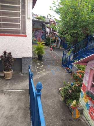 Imagem Casa com 4 Quartos à Venda, 300 m² em Barro Vermelho - São Gonçalo Imagem Casa com 4 Quartos à Venda, 300 m² em Barro Vermelho - São Gonçalo