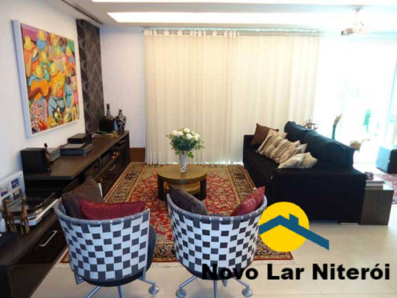 Imagem Apartamento com 4 Quartos à Venda, 226 m² em Charitas - Niterói