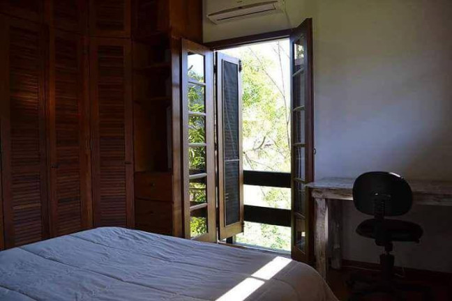 Imagem Casa com 4 Quartos à Venda,  em Lagoa Da Conceição - Florianópolis