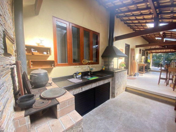 Imagem Casa com 3 Quartos à Venda, 300 m² em Albuquerque - Teresópolis