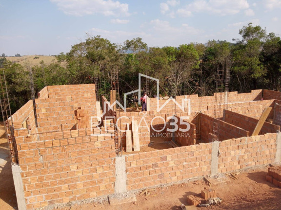 Imagem Casa com 4 Quartos à Venda, 1.000 m² em Laranjeiras De Caldas - Caldas Imagem Casa com 4 Quartos à Venda, 1.000 m² em Laranjeiras De Caldas - Caldas