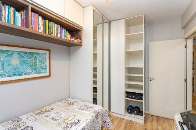 Imagem Apartamento com 3 Quartos à Venda, 78 m² em Petrópolis - Porto Alegre Imagem Apartamento com 3 Quartos à Venda, 78 m² em Petrópolis - Porto Alegre