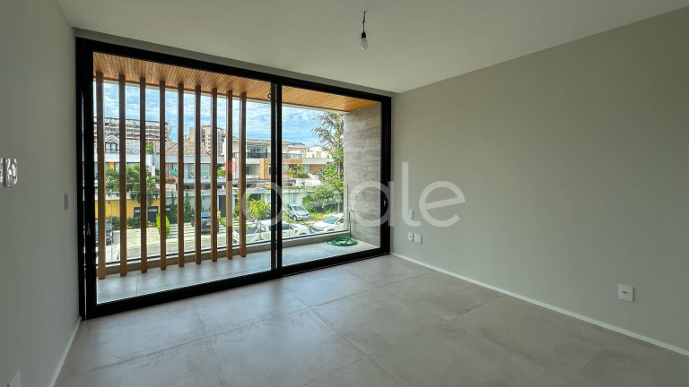 Imagem Casa de Condomínio com 5 Quartos à Venda, em Barra Da Tijuca - Rio De Janeiro Imagem Casa de Condomínio com 5 Quartos à Venda, em Barra Da Tijuca - Rio De Janeiro