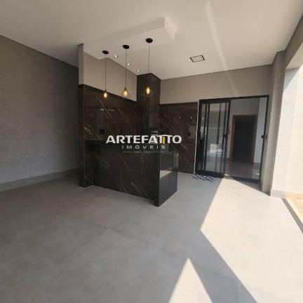 Casa com 3 Quartos à Venda, 140 m²
