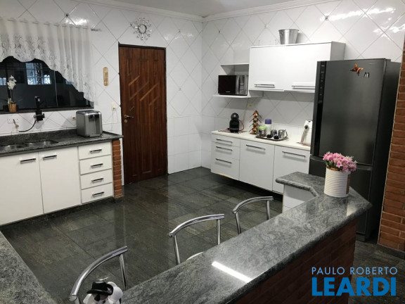 Imagem Sobrado com 3 Quartos à Venda, 242 m² em Santa Maria - Santo André Imagem Sobrado com 3 Quartos à Venda, 242 m² em Santa Maria - Santo André