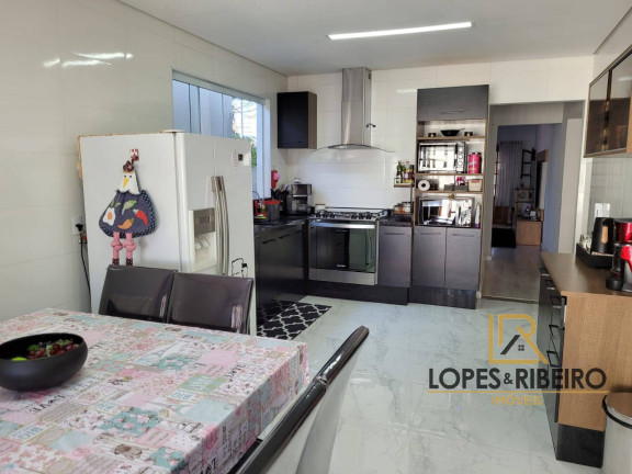 Imagem Casa à Venda, em Vila Carmelo - Botucatu Imagem Casa à Venda, em Vila Carmelo - Botucatu