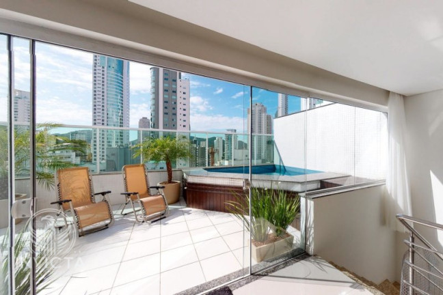 Cobertura com 4 Quartos à Venda, 340 m² em Centro - Balneário Camboriú