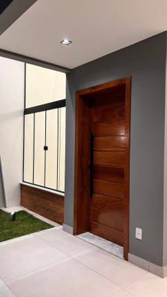 Imagem Casa com 3 Quartos à Venda,  em Ouro Verde - Rio Das Ostras