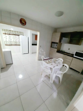 Imagem Casa com 4 Quartos à Venda, 248 m² em Itararé - Santa Maria Imagem Casa com 4 Quartos à Venda, 248 m² em Itararé - Santa Maria