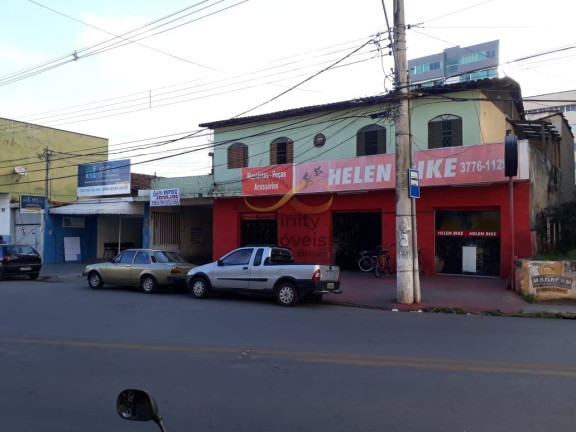 Imagem Imóvel com 4 Quartos à Venda, 1.700 m² em Centro - Sete Lagoas Imagem Imóvel com 4 Quartos à Venda, 1.700 m² em Centro - Sete Lagoas