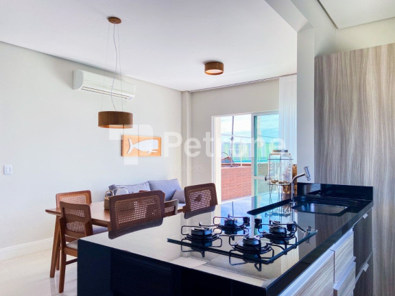 Imagem Imóvel com 3 Quartos à Venda, 185 m² em Palmas - Governador Celso Ramos