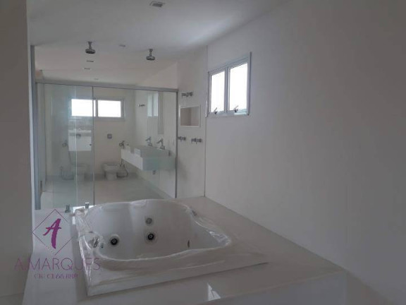 Imagem Casa com 5 Quartos à Venda, em Rio De Janeiro Imagem Casa com 5 Quartos à Venda, em Rio De Janeiro