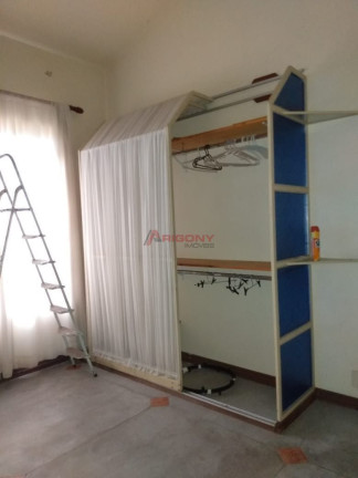 Imagem Casa com 2 Quartos à Venda, 200 m² em Centro - Santa Maria