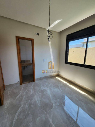 Imagem Casa com 4 Quartos à Venda, 210 m² em Residencial Goiânia Golfe Clube - Goiânia Imagem Casa com 4 Quartos à Venda, 210 m² em Residencial Goiânia Golfe Clube - Goiânia