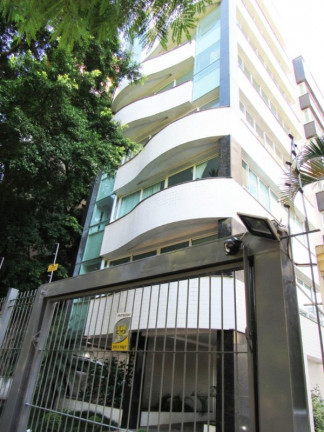 Imagem Imóvel com 3 Quartos à Venda, 395 m² em Auxiliadora - Porto Alegre Imagem Imóvel com 3 Quartos à Venda, 395 m² em Auxiliadora - Porto Alegre