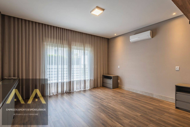 Imagem Casa com 4 Quartos à Venda, 390 m² em Alphaville - Santana De Parnaíba Imagem Casa com 4 Quartos à Venda, 390 m² em Alphaville - Santana De Parnaíba