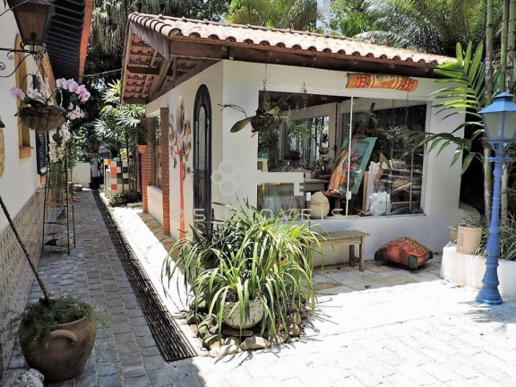 Imagem Casa com 5 Quartos à Venda, em Chácara Granja Velha - Cotia Imagem Casa com 5 Quartos à Venda, em Chácara Granja Velha - Cotia