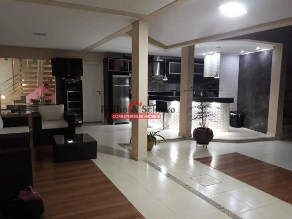 Imagem Casa com 5 Quartos à Venda, em Viçosa Imagem Casa com 5 Quartos à Venda, em Viçosa
