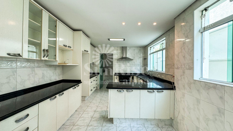 Imagem Casa com 4 Quartos à Venda, 400 m² em Residencial Morada Dos Lagos - Barueri