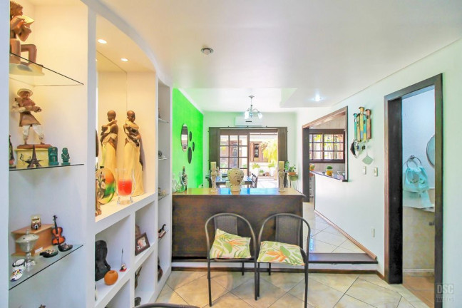 Imagem Casa com 3 Quartos à Venda, 198 m² em Cavalhada - Porto Alegre