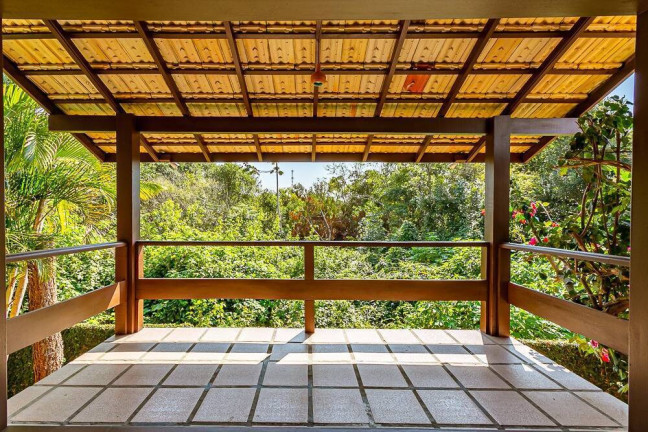 Imagem Casa com 6 Quartos à Venda, em Lagoa Da Conceição - Florianópolis Imagem Casa com 6 Quartos à Venda, em Lagoa Da Conceição - Florianópolis