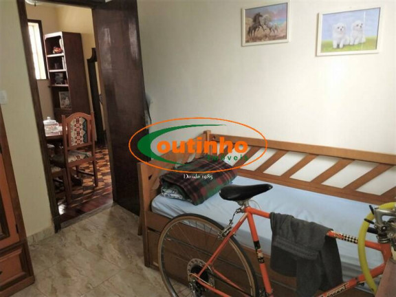 Imagem Casa com 5 Quartos à Venda, 224 m² em Vila Isabel - Rio De Janeiro Imagem Casa com 5 Quartos à Venda, 224 m² em Vila Isabel - Rio De Janeiro