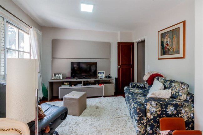 Imagem Imóvel com 3 Quartos à Venda, em Higienópolis - São Paulo Imagem Imóvel com 3 Quartos à Venda, em Higienópolis - São Paulo