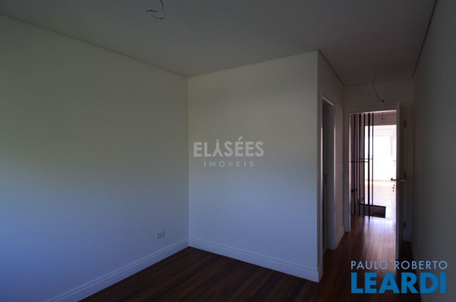 Imagem Sobrado com 4 Quartos à Venda, 321 m² em Vila Morumbi - São Paulo