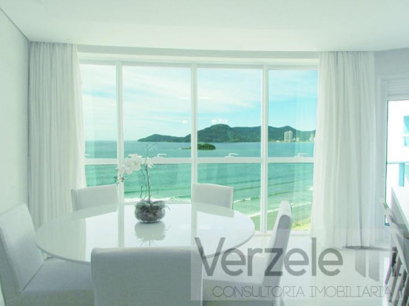 Imagem Apartamento com 3 Quartos à Venda, 198 m² em Centro - Balneário Camboriú Imagem Apartamento com 3 Quartos à Venda, 198 m² em Centro - Balneário Camboriú