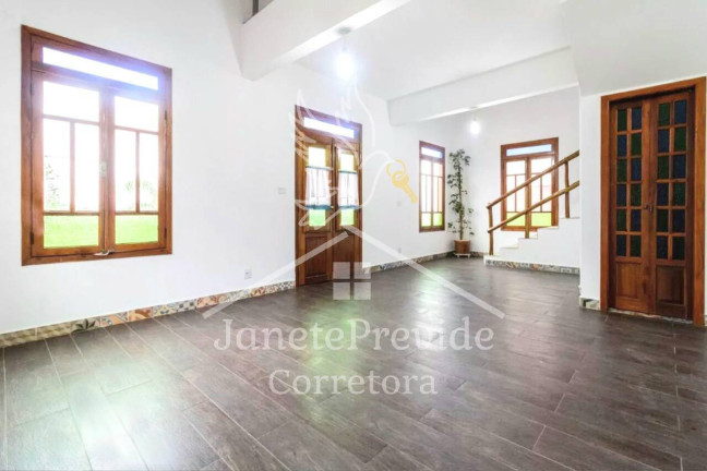 Casa com 3 Quartos à Venda, 167 m² em Alphaville - Santana De Parnaíba