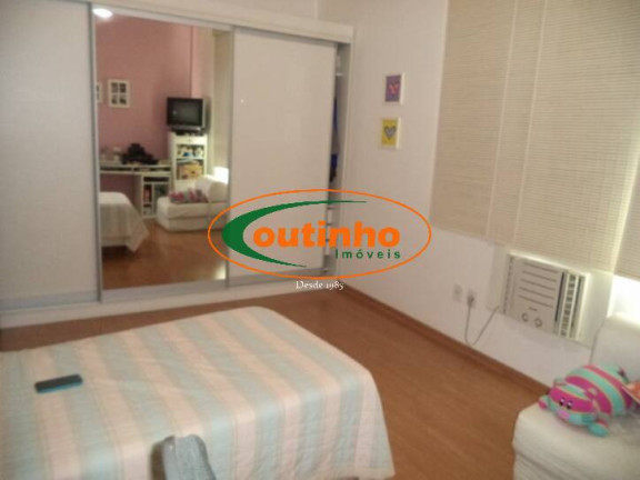 Imagem Apartamento com 3 Quartos à Venda, 162 m² em Tijuca - Rio De Janeiro Imagem Apartamento com 3 Quartos à Venda, 162 m² em Tijuca - Rio De Janeiro
