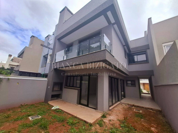 Imagem Casa com 3 Quartos à Venda, em Uberaba - Curitiba Imagem Casa com 3 Quartos à Venda, em Uberaba - Curitiba