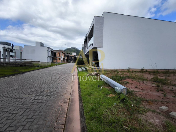 Imagem Terreno à Venda, 150 m² em Deltaville - Biguaçu Imagem Terreno à Venda, 150 m² em Deltaville - Biguaçu
