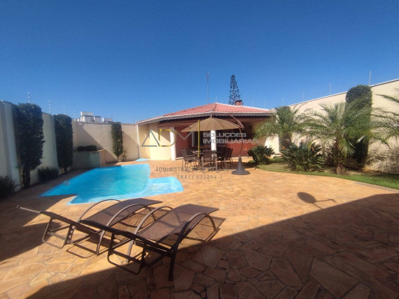 Casa com 3 Quartos à Venda, 240 m² em Vila Rodrigues Alves - Botucatu